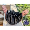 Grand pochon en cuir