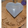 Galet coeur Sélénite